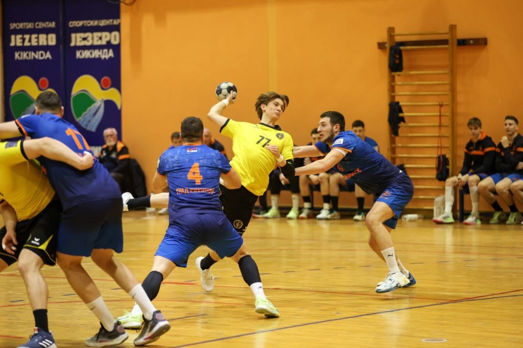 TRINAESTA POBEDA DINAMA